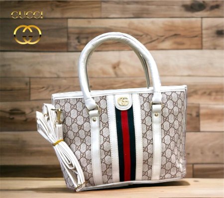 شنطة Gucci ستاتي - بيج <br> <span class='text-color-warm'>نفدت الكمية</span>